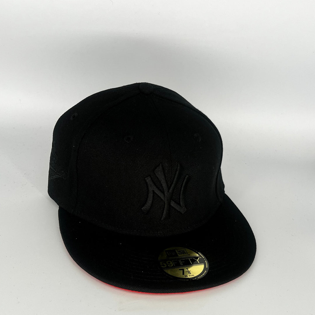 Black New York Yankees New Era MLB 59Fifty Fitted Hat