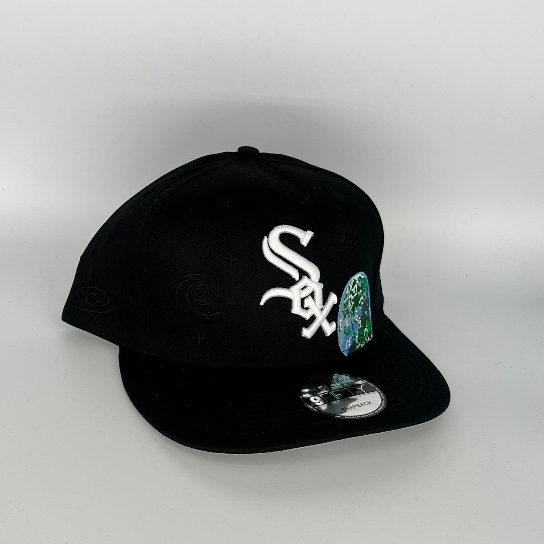 Black Chicago White Sox Globe Patch New Era MLB 9Fifty Snapback Hat