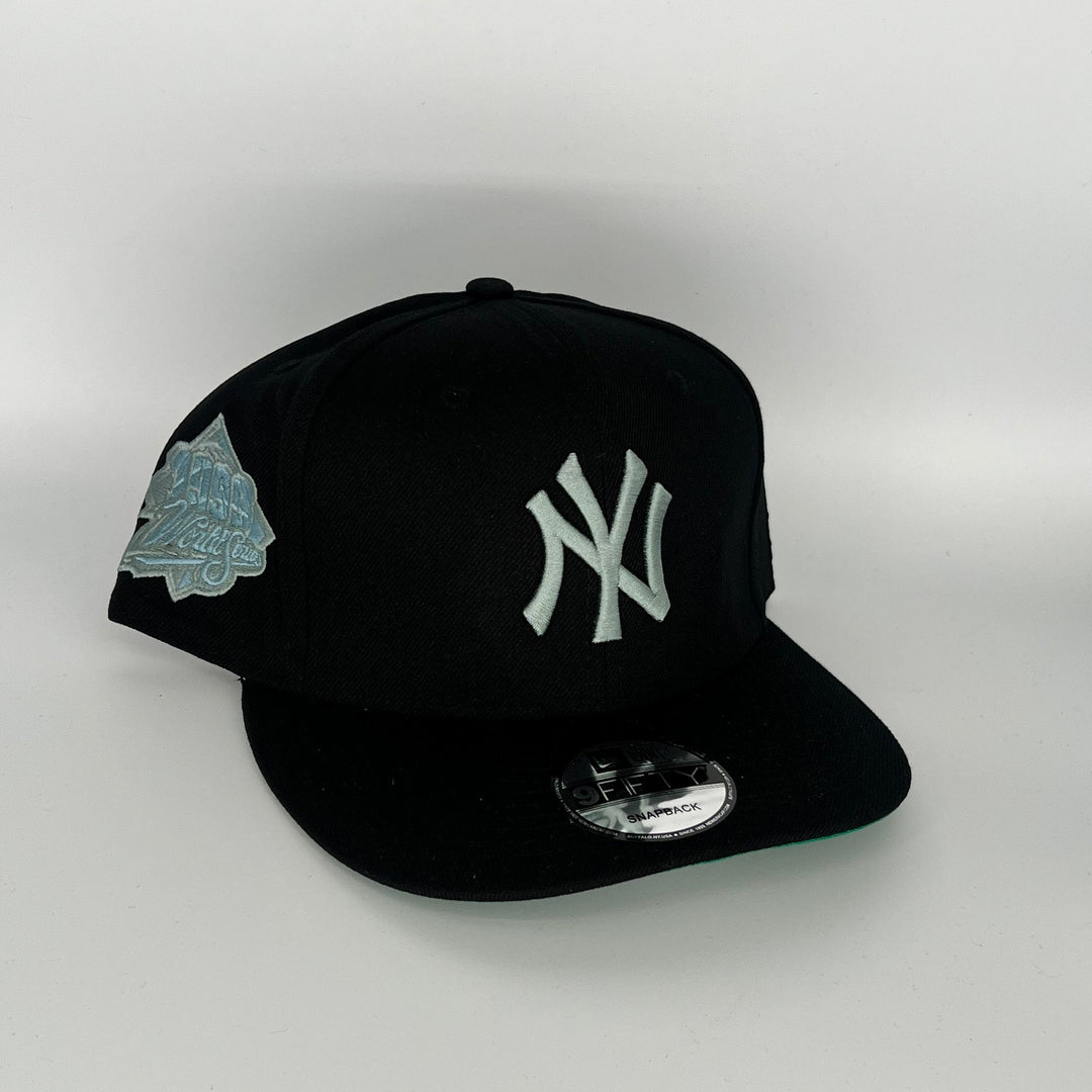 Black New York Yankees 1999 World Series Side Patch New Era MLB 9Fifty Snapback Hat