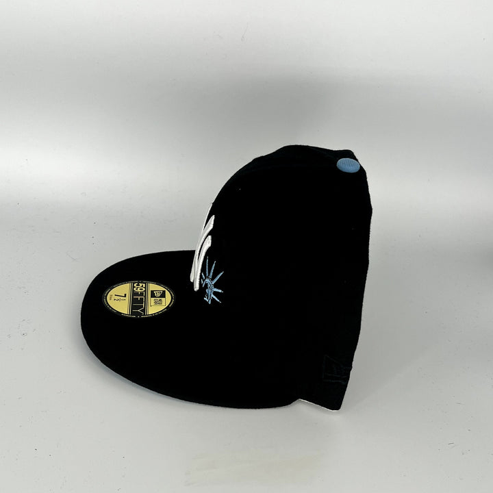 Black New York Yankees New Era MLB 59Fifty Fitted Hat