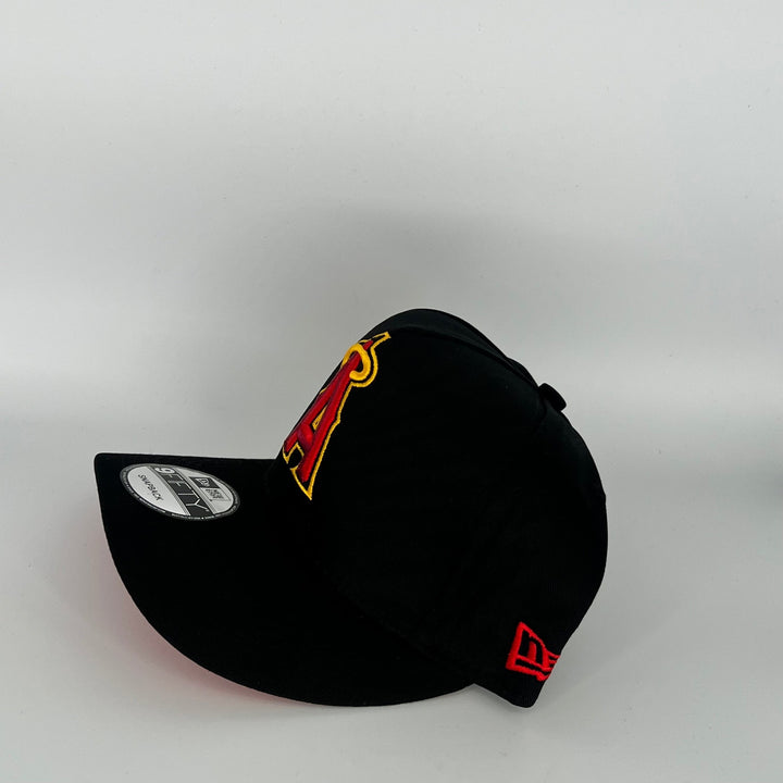 Black Los Angeles Angels 2002 World Champions 20TH Anniversary Side Patch New Era MLB 9Fifty Snapback Hat
