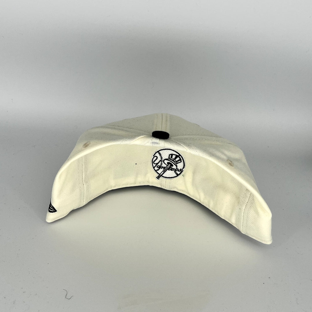 White Black New York Yankees New Era MLB 59Fifty Fitted Hat