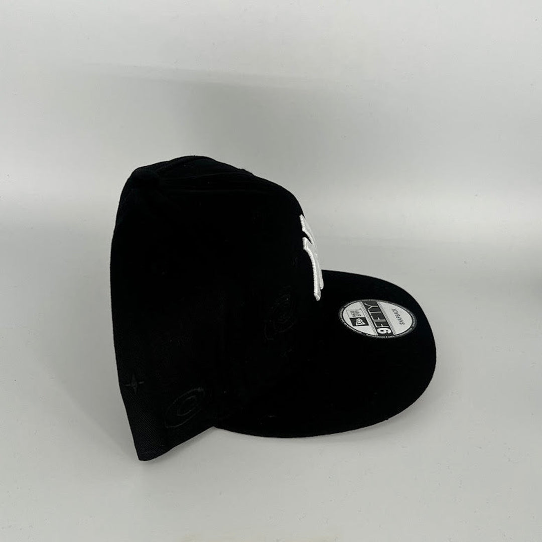 Black New York Yankees Globe Patch New Era MLB 9Fifty Snapback Hat