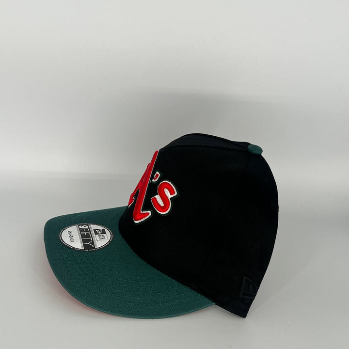 Black Green Athletics 30 years Anniversary Side Patch New Era MLB 9Fifty Snapback Hat