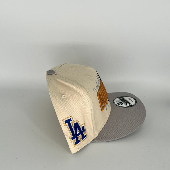 White/Grey Los Angeles Dodgers 2024 Series World Champions LA Side Patch New Era MLB 9Fifty Snapback Hat