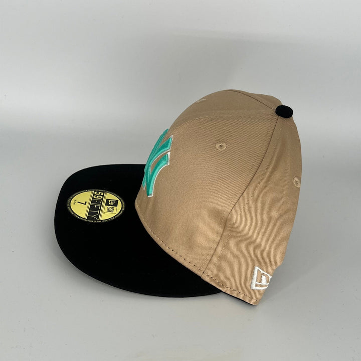 Khaki Black New York Yankees New York City Side Patch New Era MLB 59Fifty Fitted Hat