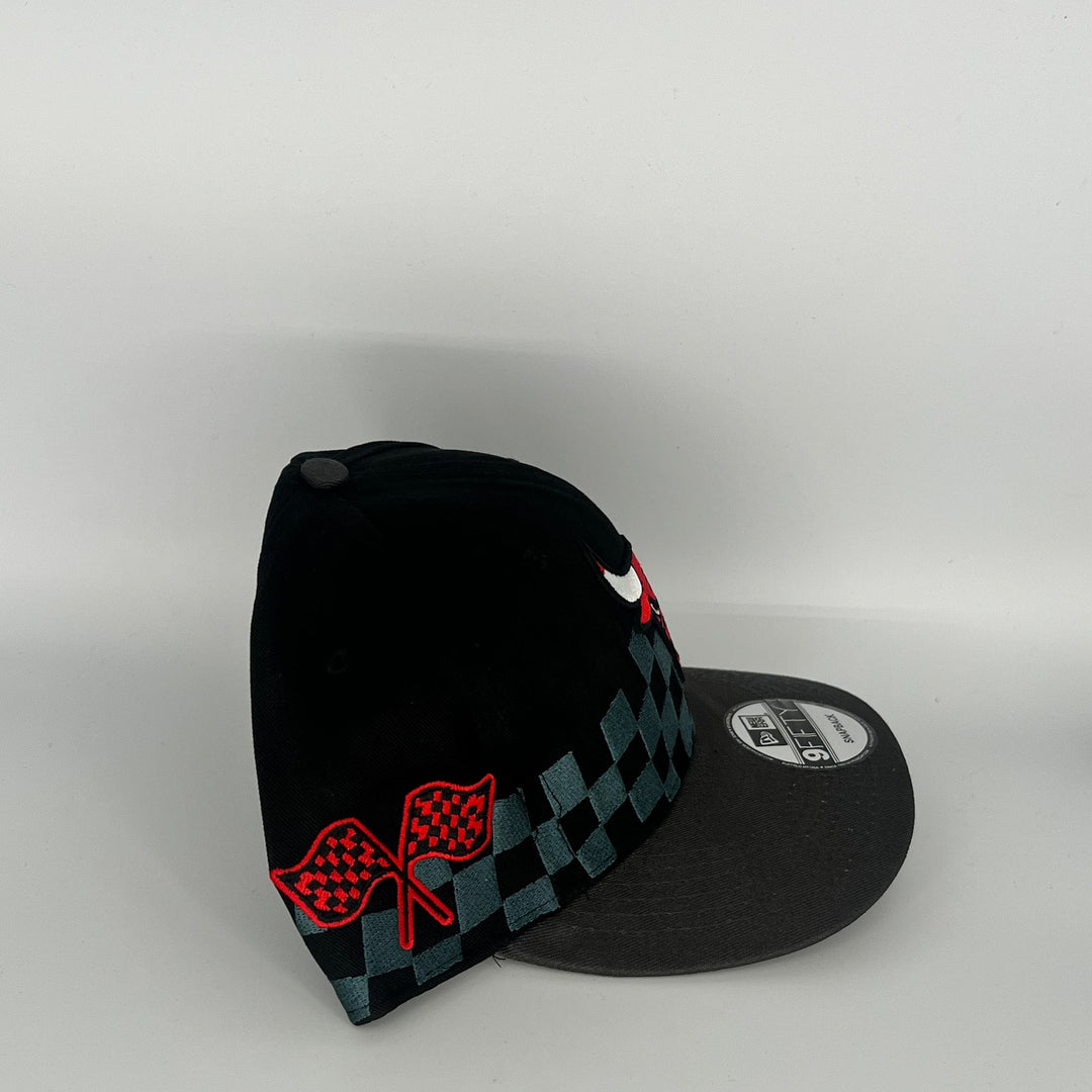 Black Chicago Bulls Checkered Racing Flags Side Patch New Era NBA 9Fifty Snapback Hat