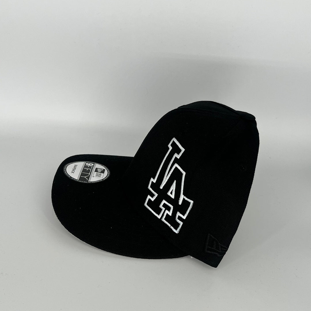 Black Los Angeles Dodgers Dodgers Side Patch New Era MLB 9Fifty Snapback Hat