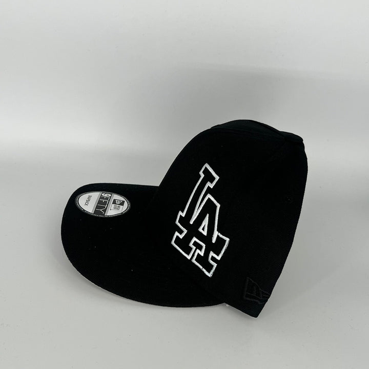 Black Los Angeles Dodgers Dodgers Side Patch New Era MLB 9Fifty Snapback Hat