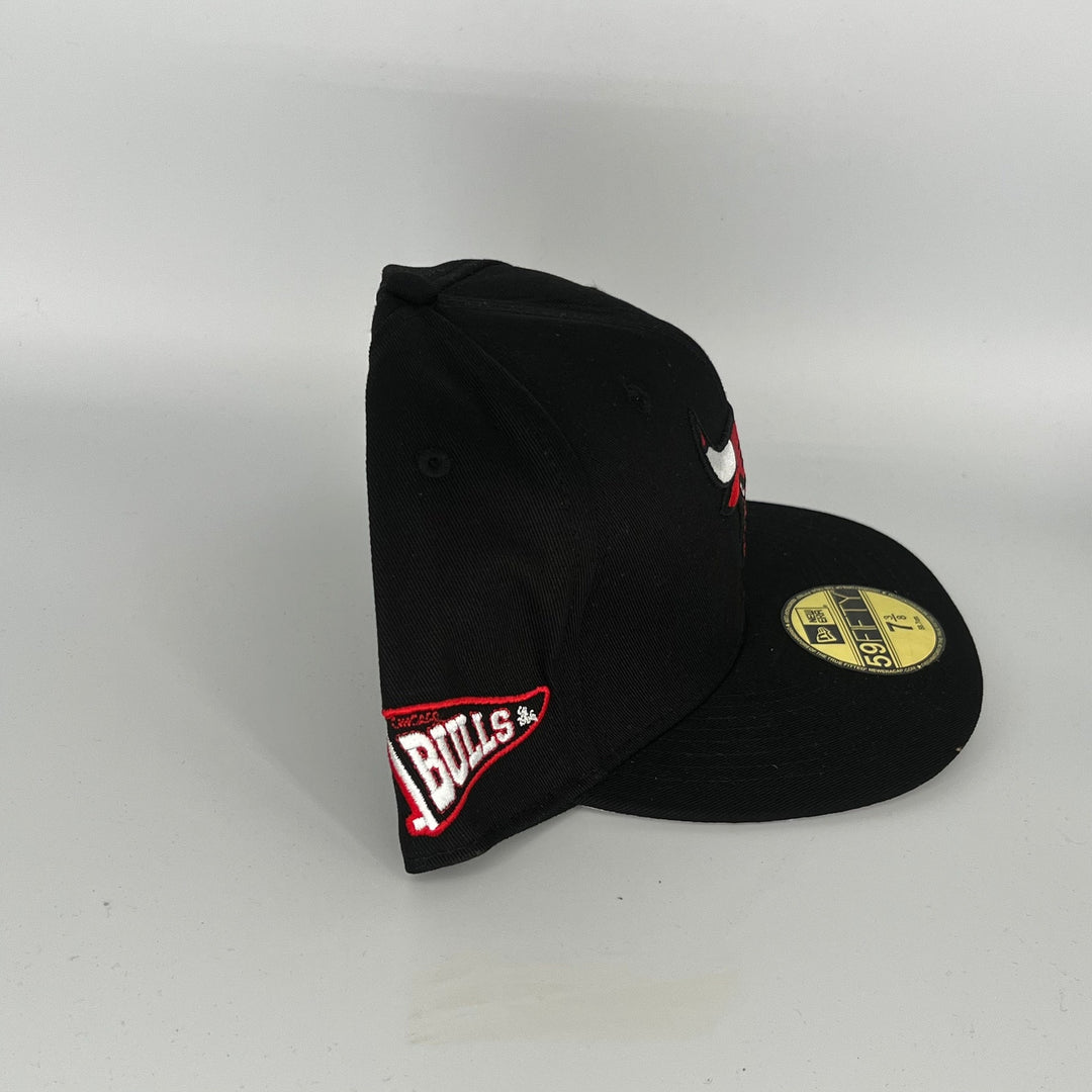 Chicago Bulls Bulls Side Patch New Era NBA 59Fifty Fitted Hat