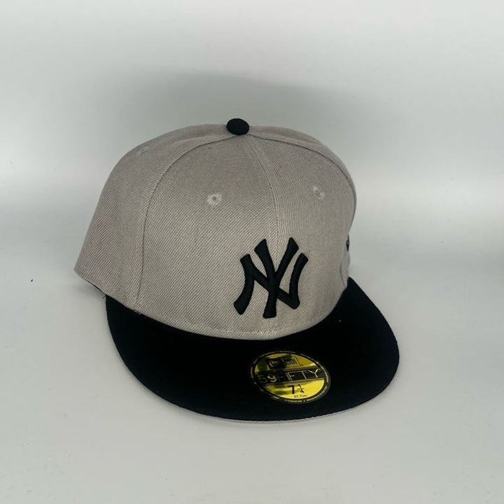 Gray Black New York Yankees New Era MLB 59Fifty Fitted Hat