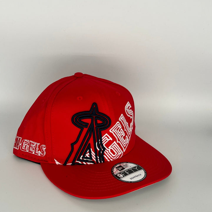 Red Los Angeles Angels Angels Side Patch New Era MLB 9Fifty Snapback Hat