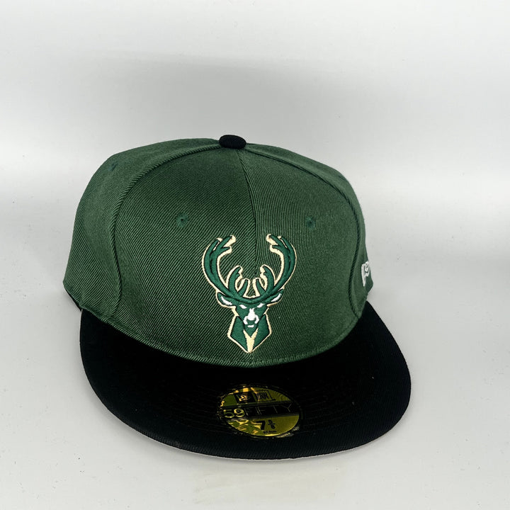 Green Black Milwaukee Bucks New Era NBA 59Fifty Fitted Hat