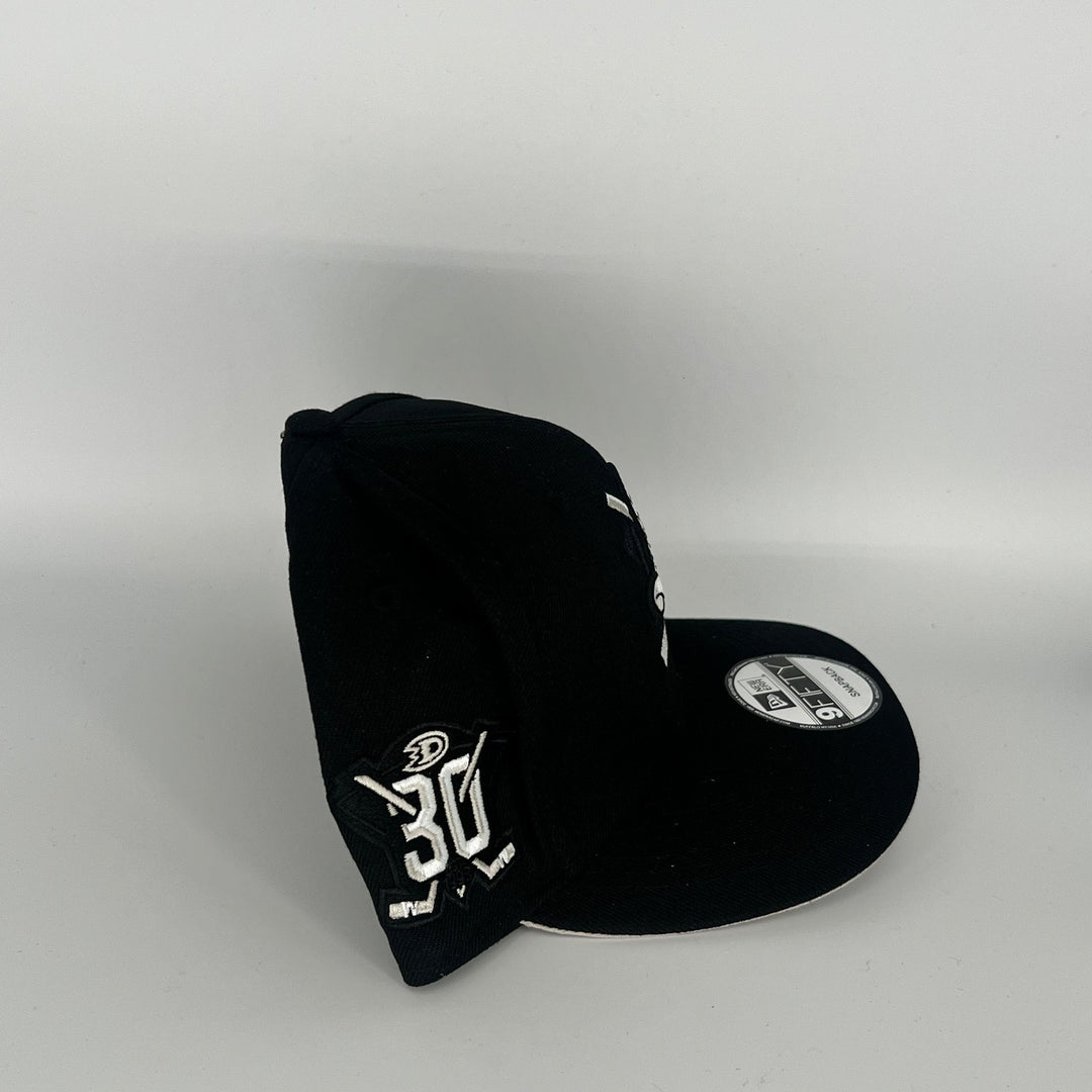 Black Anaheim Ducks 30th Anniversary Side Patch New Era NHL 9Fifty Snapback Hat