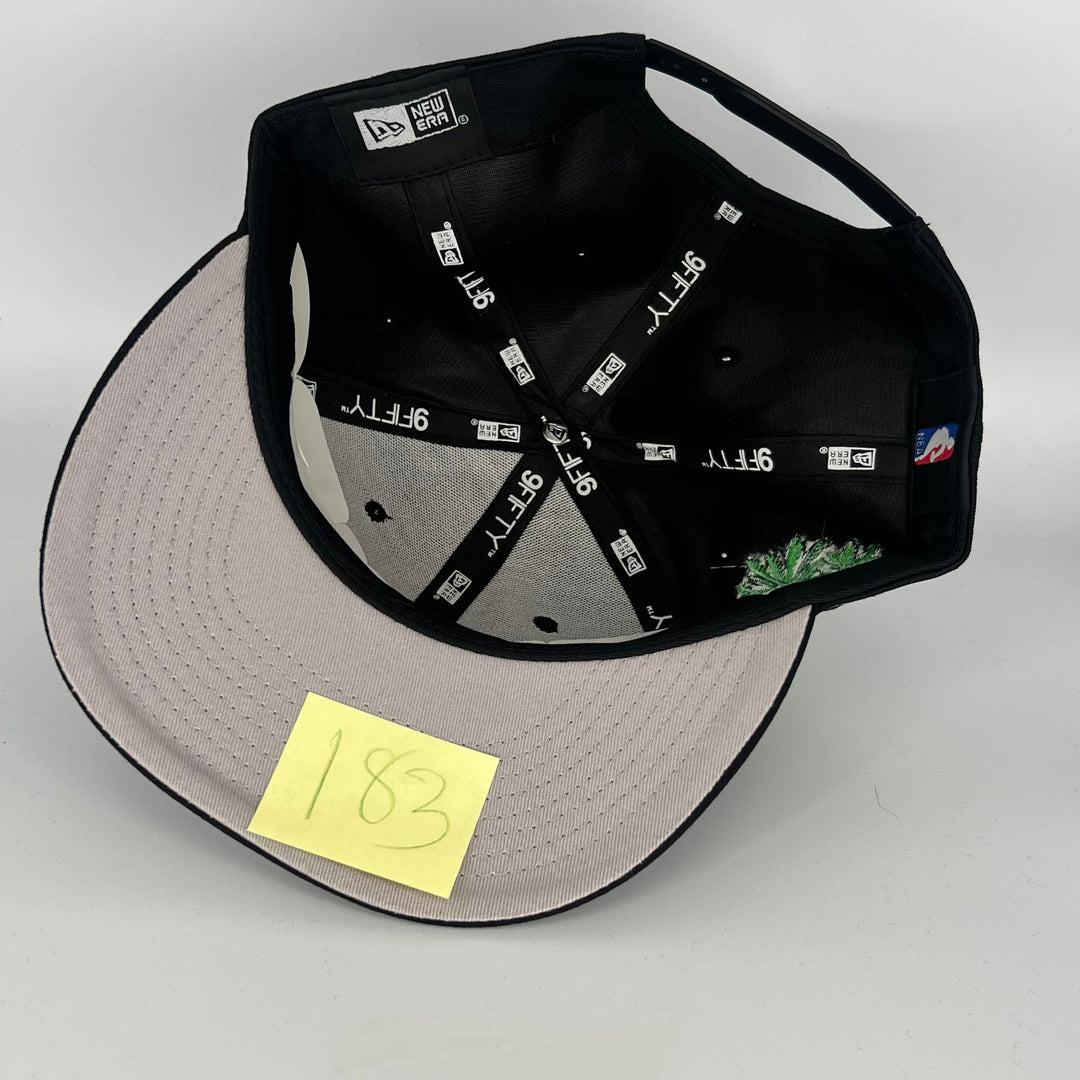 Black New York Knicks Palm Tree Side Patch New Era NBA 9Fifty Snapback Hat