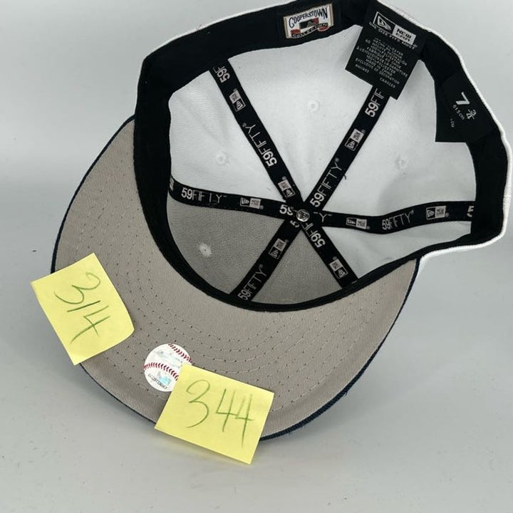White Black New York Yankees New Era MLB 59Fifty Fitted Hat