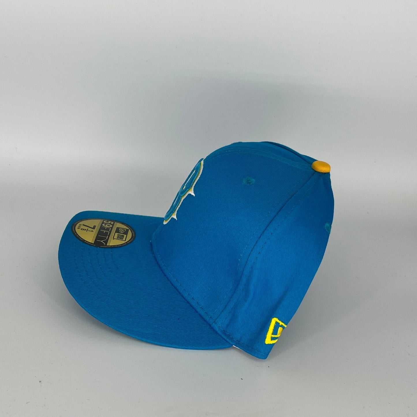 Size 71/8 Blue Boston Red Sox New Era MLB 59Fifty Fitted Hat
