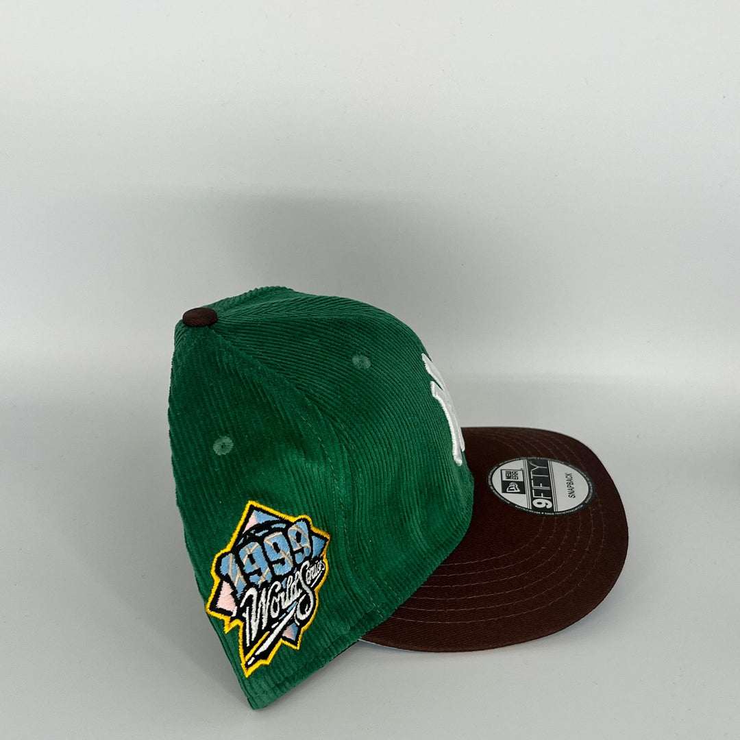 Green Brown New York Yankees 1999 World Series Side Patch New Era MLB 9Fifty Snapback Hat