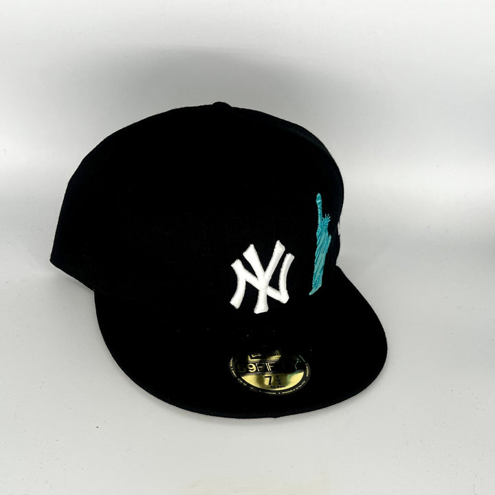 Black New York Yankees Statue of Liberty New Era MLB 59Fifty Fitted Hat