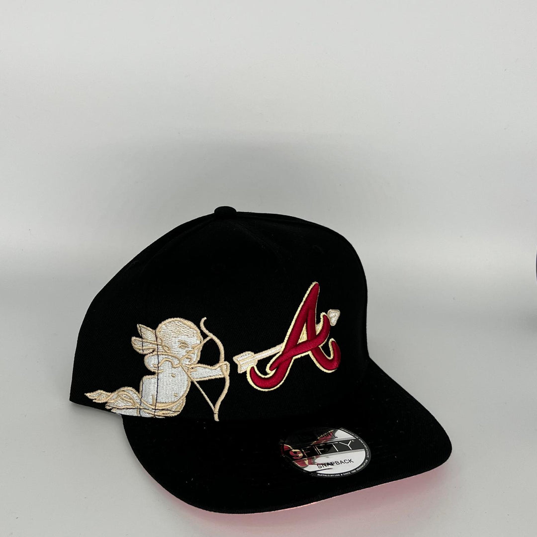 Black Atlanta Braves Cherub Bow & Arrow Side Patch New Era MLB 9Fifty Snapback Hat