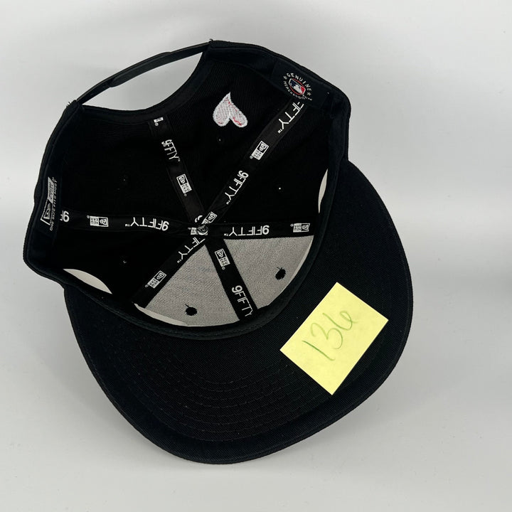 Black New York Yankees With Red Love Symbol New Era MLB 9Fifty Snapback Hat