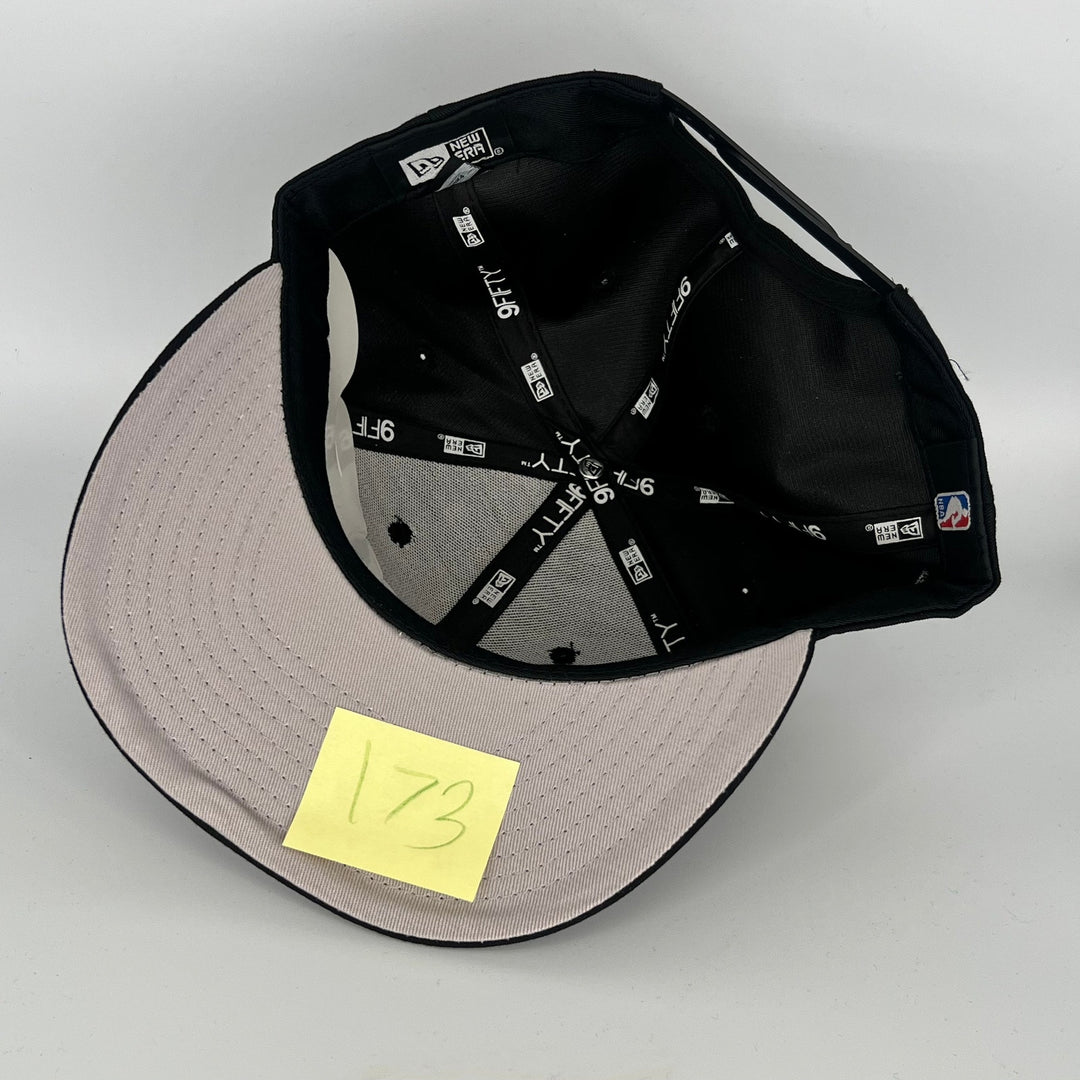 Black Chicago Bulls Logo Side Patch New Era NBA 9Fifty Snapback Hat