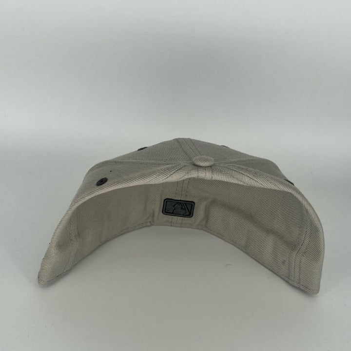 Gray Black New York Yankees New Era MLB 59Fifty Fitted Hats