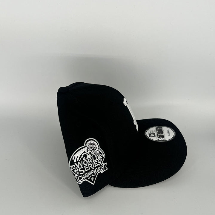 Black Los Angeles Dodgers 2024 World Series Champions Side Patch New Era MLB 9Fifty Snapback Hat