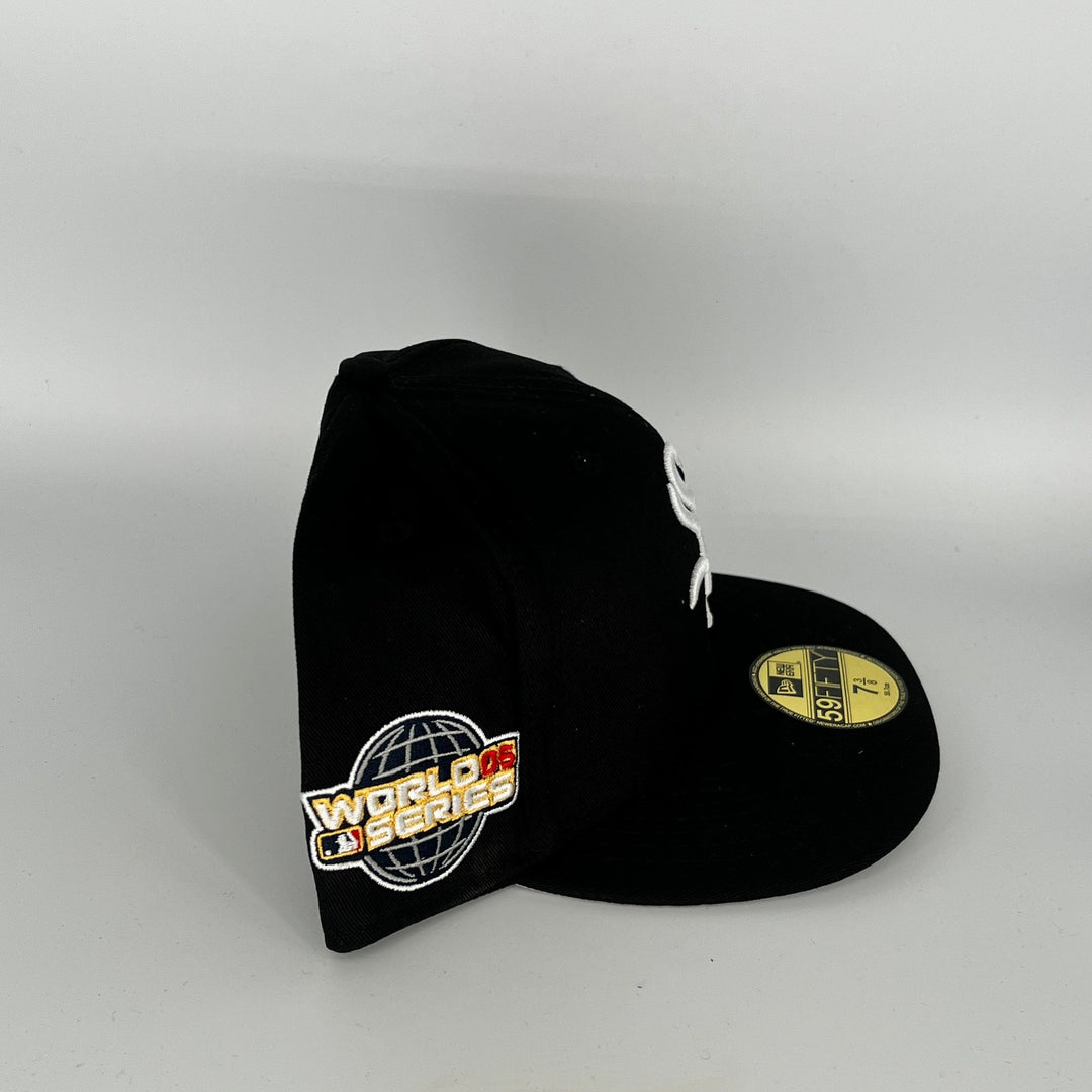 Black Chicago White Sox 2005 World Series Side Patch New Era MLB 59Fifty Fitted Hat
