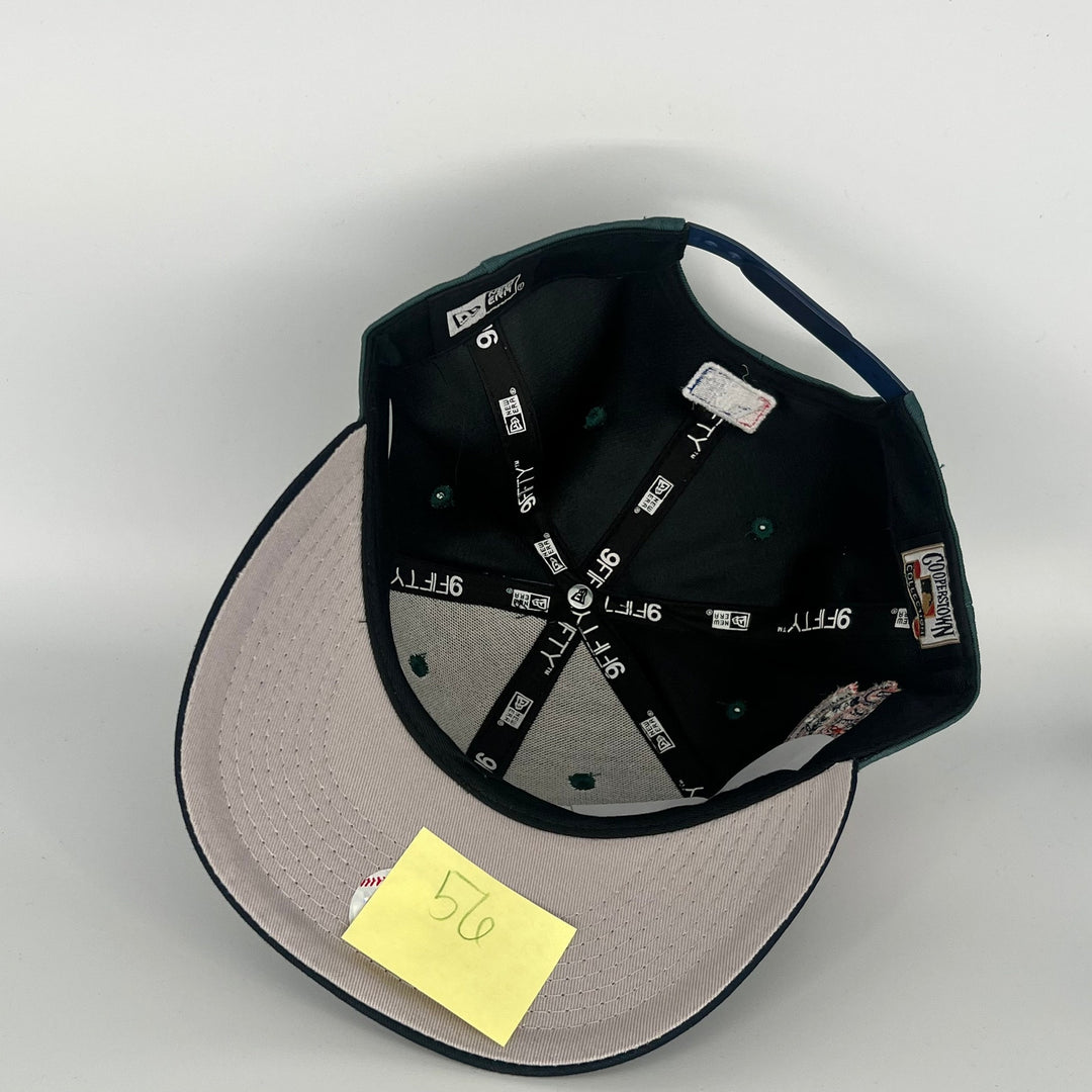 Green Black San Diego Padres 1969 San Diego Padres 25 Baseball Club 1993 Side Patch New Era MLB 9Fifty Snapback Hat