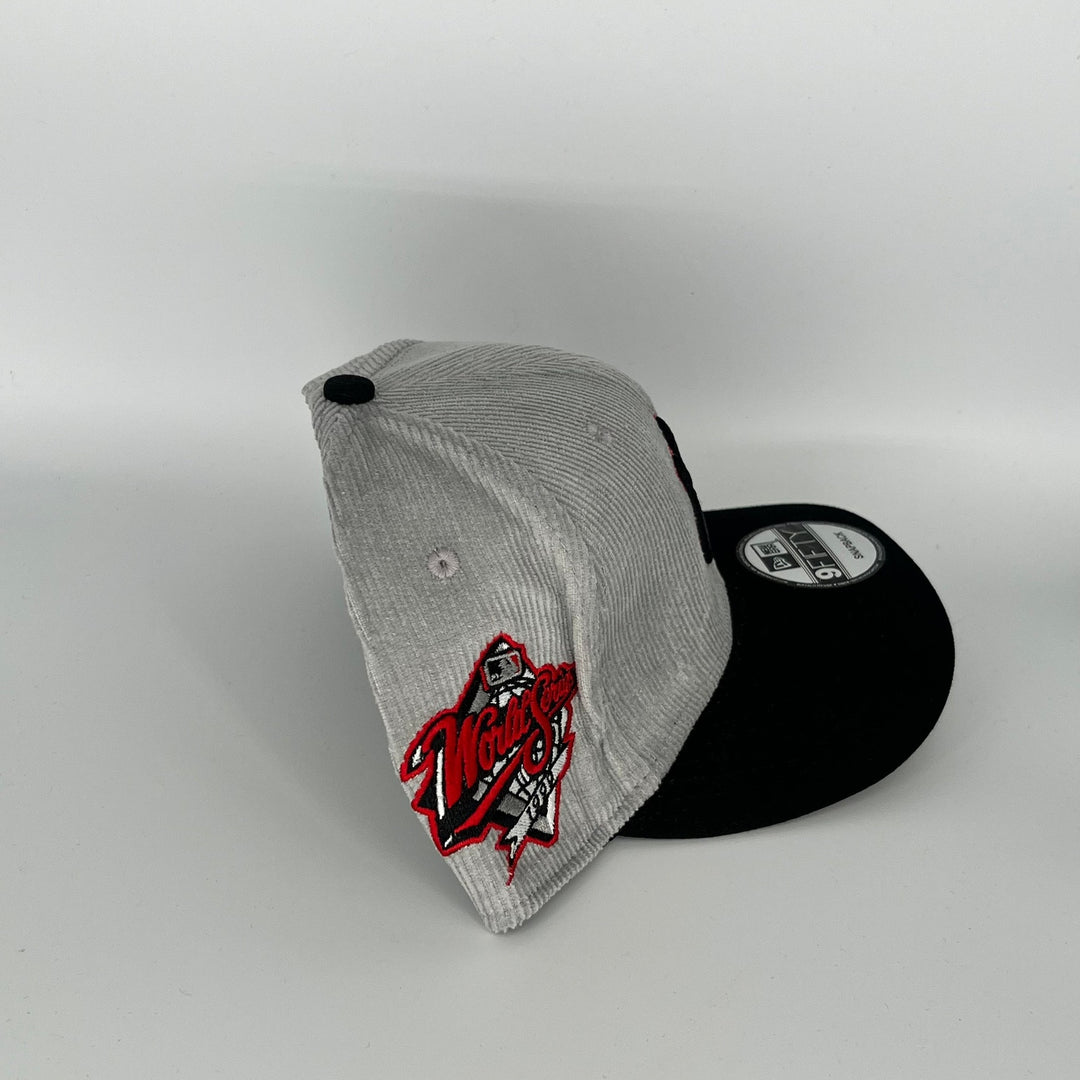 Gray Black New York Yankees 1998 World Series Side Patch New Era MLB 9Fifty Snapback Hat
