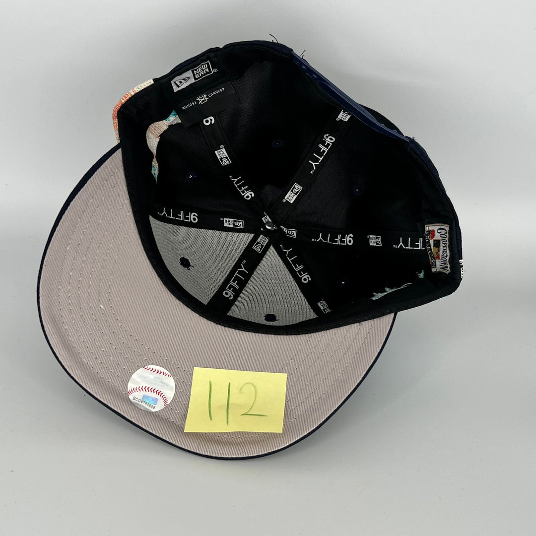 Black New York Yankees Statue of Liberty Side Patch New Era MLB 9Fifty Snapback Hat