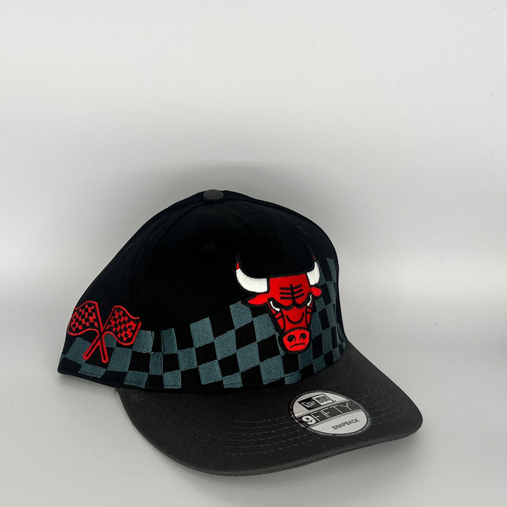Black Chicago Bulls Checkered Racing Flags Side Patch New Era NBA 9Fifty Snapback Hat